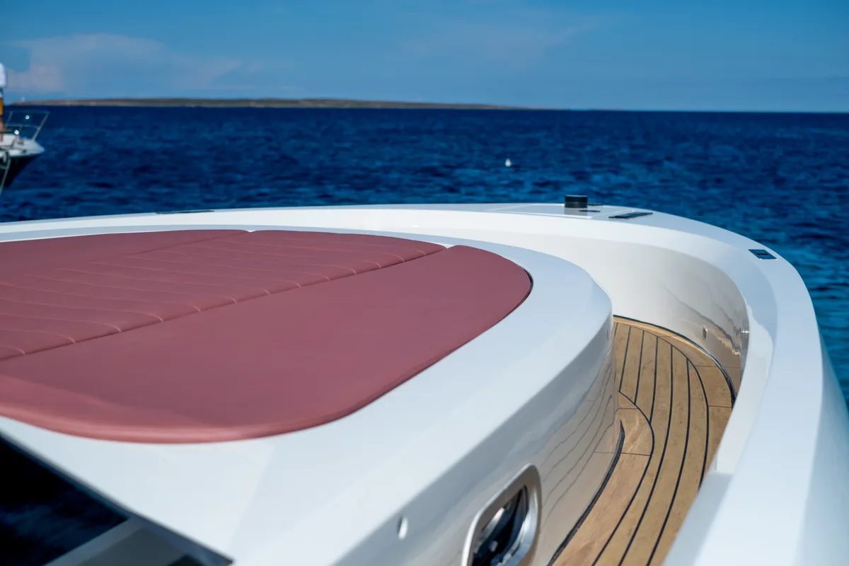 Vanquish 45 — Photo 6